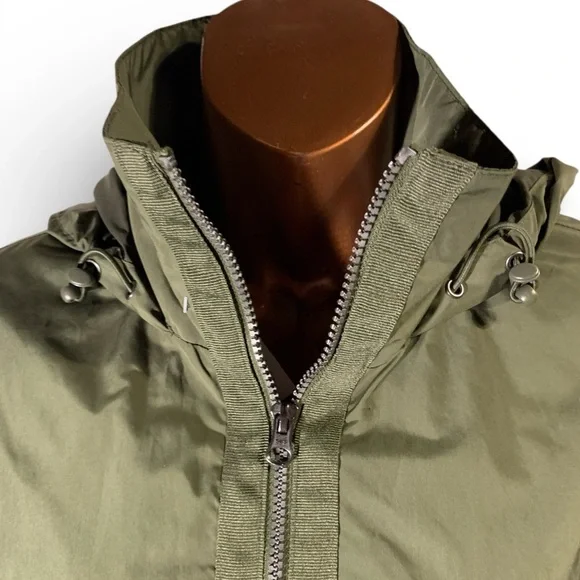 Athletic Works Men's Olive Windbreaker (item#10203) - Picture 4 of 6